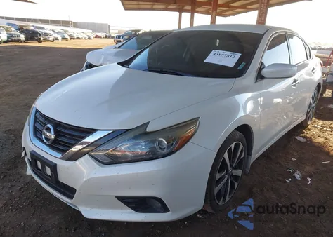 2016 Nissan Altima 2.5 Sr из США, поврежденный, VIN 1N4AL3AP8GC187303